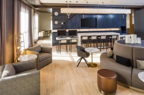  DoubleTree by Hilton Boston Logan Airport Chelsea  Челси